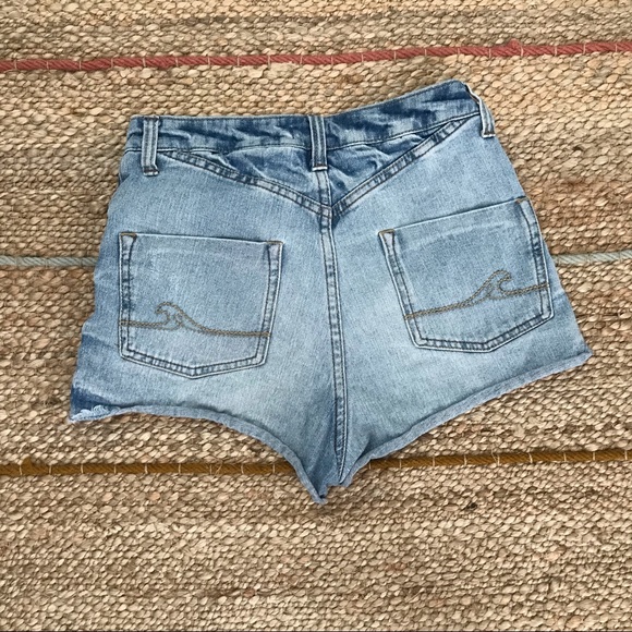 ⭐️(price drop) Roxy high waisted denim Jean shorts - Picture 2 of 5